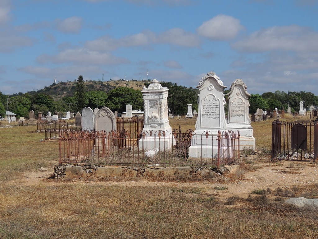 c1ea3f20cffbb90dfd2616f77396cad6_-queensland-charters-towers-regional-queenton-pioneer-cemeteryhtml